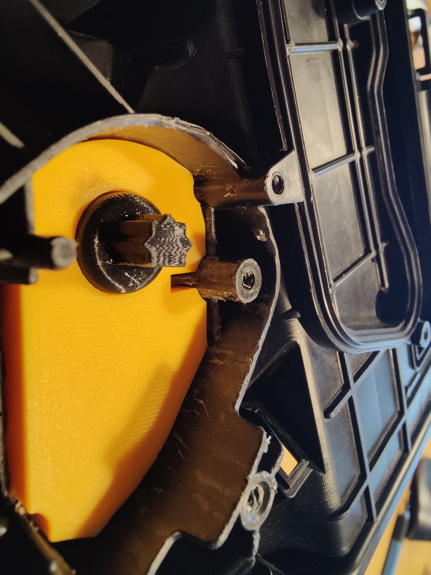Broken Shaft - Repair parts and drill guide